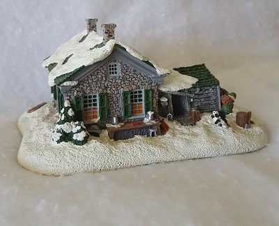 Evergreen Cottage - miniture